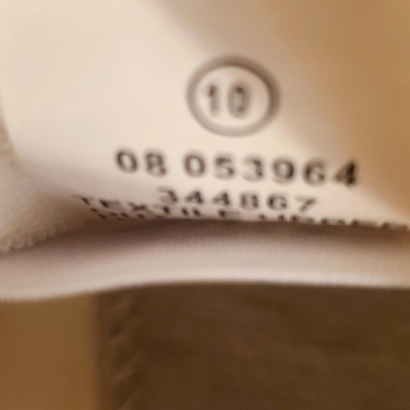 Tommy Bahama White Sneakers Womans Size 10 - Picture 4 of 11